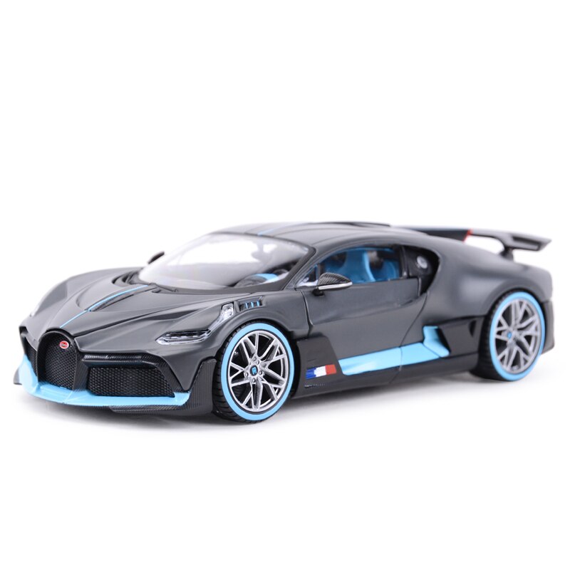 Maisto 1:24 Bugatti Divo Sports Car Static Die Cast Vehicles Collectible Model Car Toys