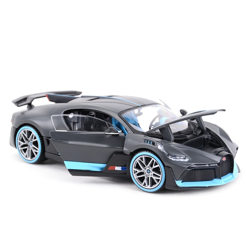 Maisto 1:24 Bugatti Divo Sports Car Static Die Cast Vehicles Collectible Model Car Toys